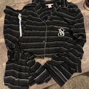 Size L / tall pajama set / black with silver